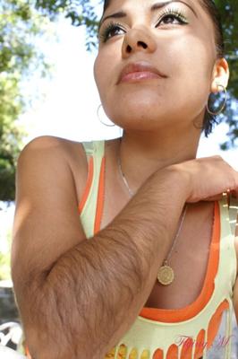 Hairy Pearly - Very Hairy Arms!