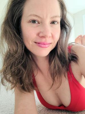 ピーチズレー reddit のホットな毛深い熟女