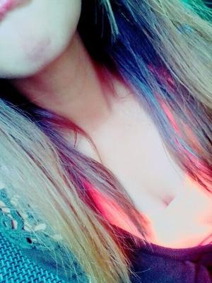 - College hairy girl Zoe