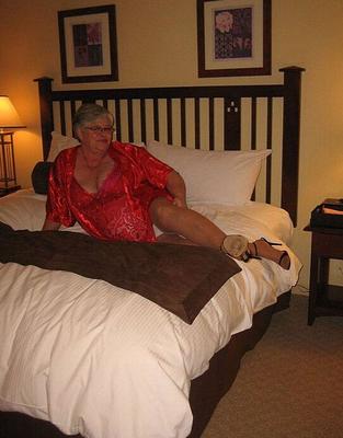 Donna  - How Much Do You Want My Pussy?