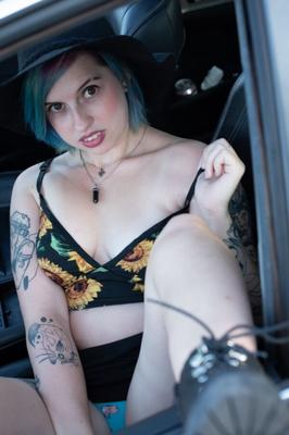 (IrishKitten Privates) 裸の車の点滅