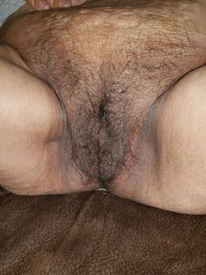 Who wants to lick my pussy?
