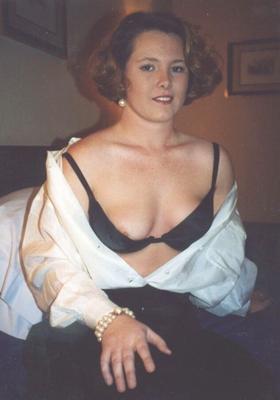 Retro Gold - Amateur - Meg