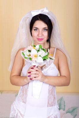 Tanita - Sexy Bride