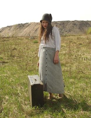 Vintage: Hairy Country Girl In Bloomers