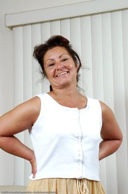 MARISSA - PLUMP GRANNY