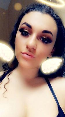 - Kaitlin spreads her hairy snatch for you