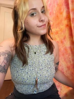 hunnyymustarddx hairy chubby lady from reddit
