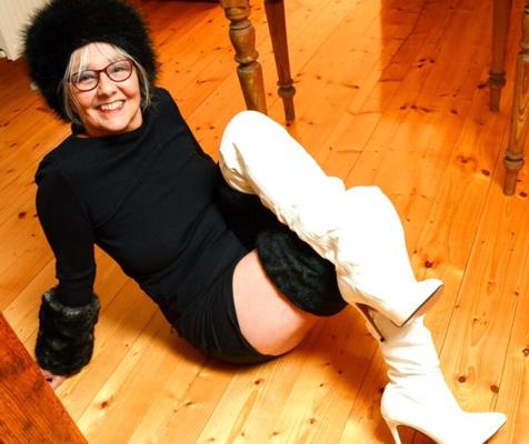 Milf in Boots and Fur