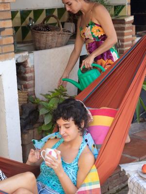 ADELINA & FRANCISCA - Can&#;t resist