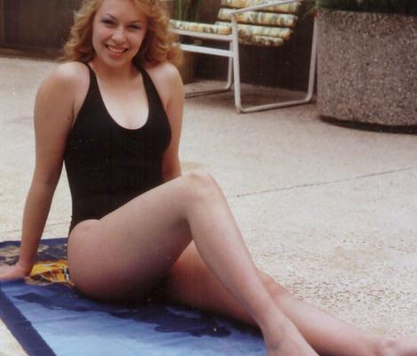 Jeanee Letsinger Naked at the pool