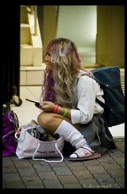 DO ASIAN GIRLS WEAR SOCKS? YES!!!